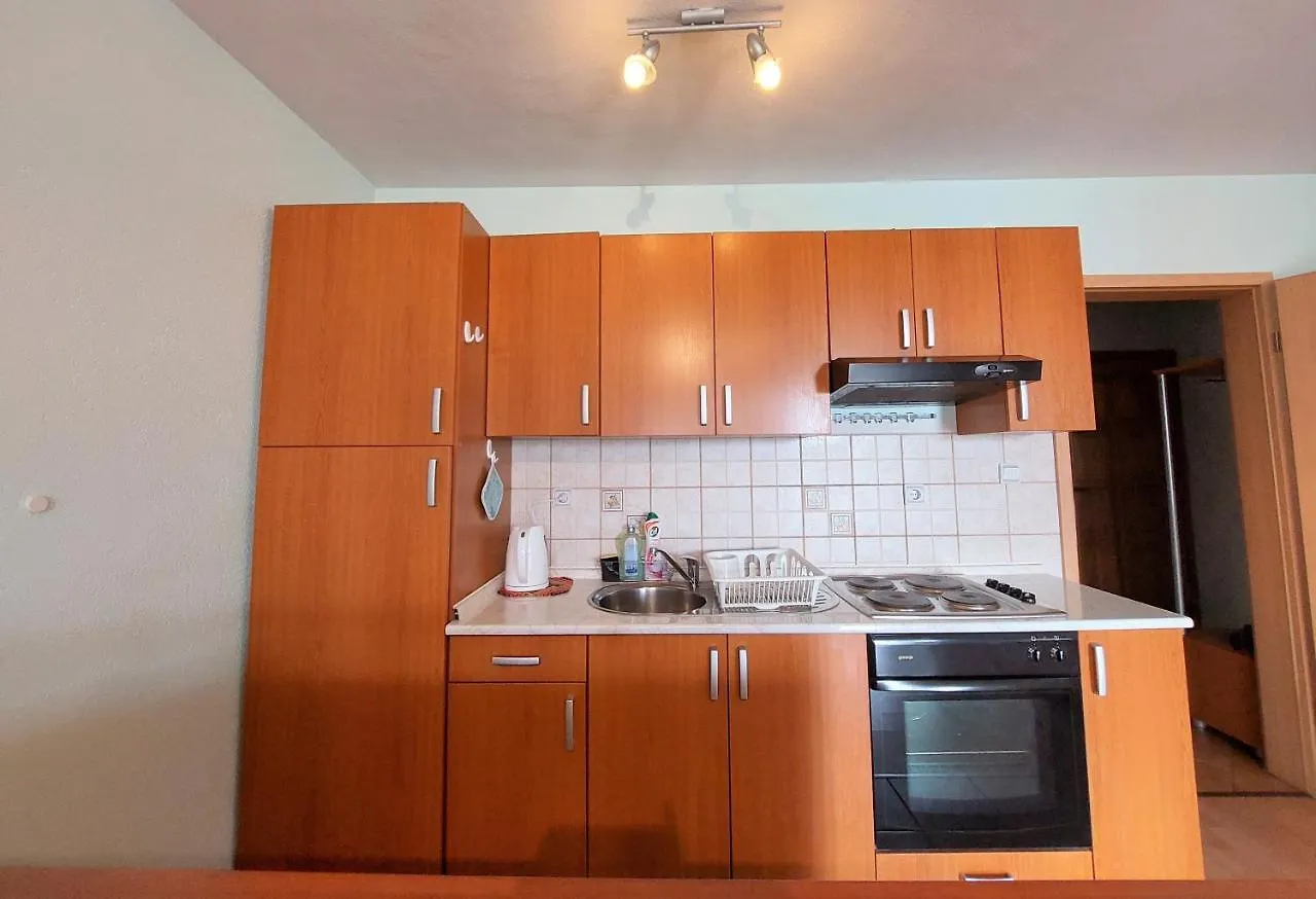 Apartmani Crikvenica 31856 - Peric
